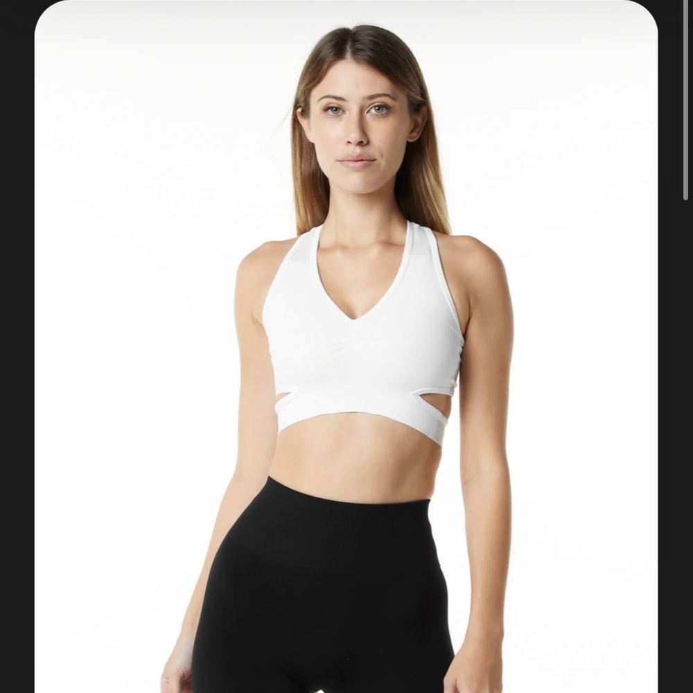 Alphalete Stratus Bra